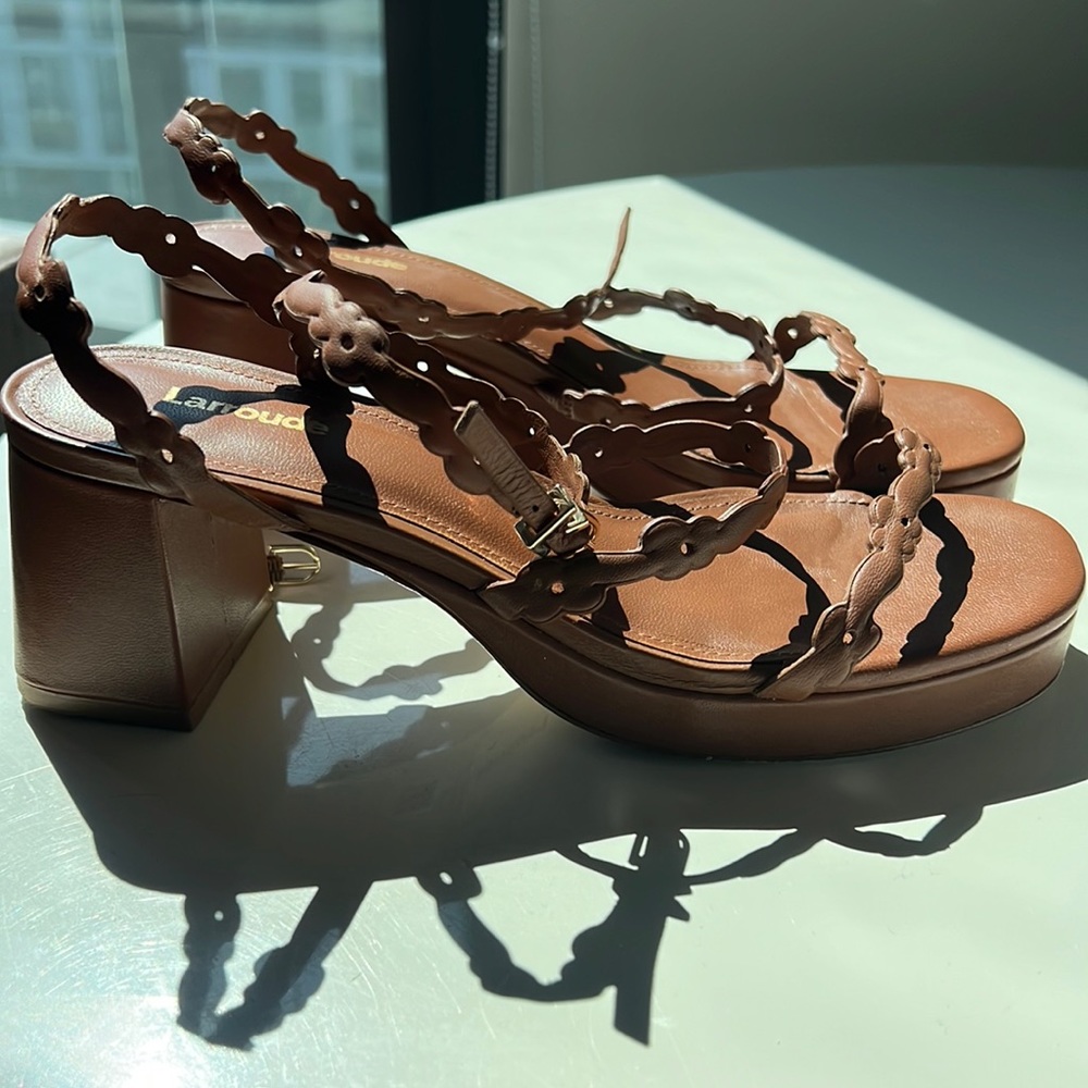 Larroude Margherita Block Sandal in Caramel Leather- LIKE NEW